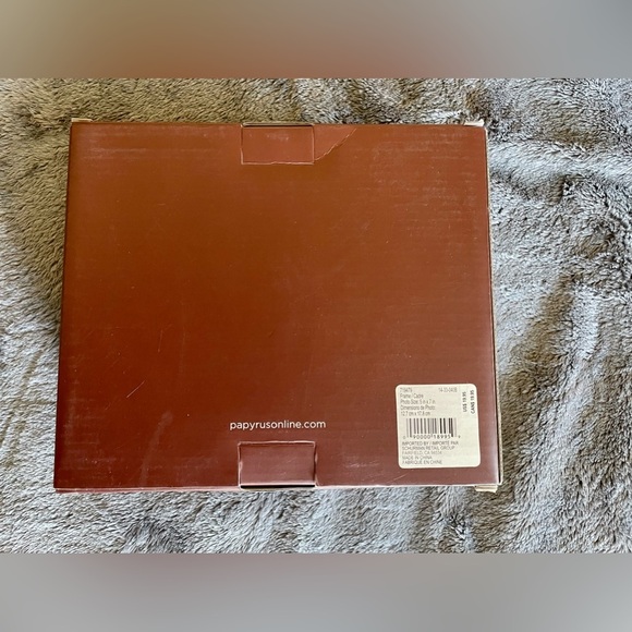 NWT Papyrus flower metal floating picture frame 5x7 inches - Picture 2 of 6